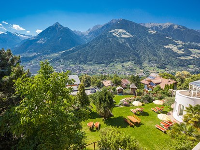 Familienhotel - Wasserrutsche - St. Leonhard (Trentino-Südtirol) - Panorama - Family Hotel Gutenberg