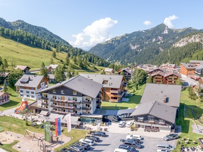 Familienhotel - Pools: Innenpool - St. Gallenkirch - Gorfion Familotel Liechtenstein auf 1600 Meter im Walserdorf Malbun - Gorfion Familotel Liechtenstein