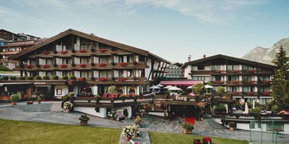 Familienhotel - Pools: Sportbecken - St. Gallenkirch - Burg Hotel Oberlech