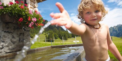 Familienhotel - Teenager-Programm - Vorarlberg - Professionelle Kinderbetreuung mit dem Fokus "Natur spielerisch entdecken"  - Familienhotel Lagant