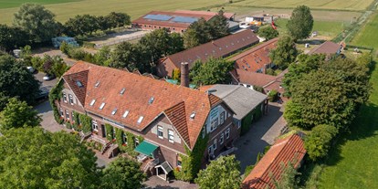Familienhotel - Suiten mit extra Kinderzimmer - Nordsee - Der Frieslandstern von oben - Frieslandstern - Ferienhof und Hotel