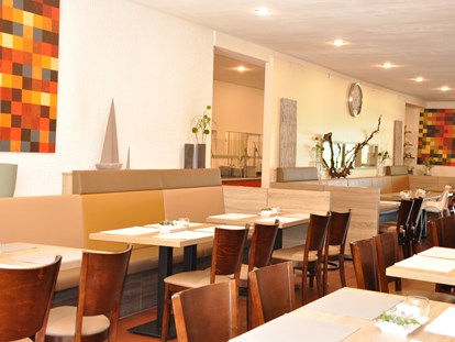 Familienhotel - Umgebungsschwerpunkt: Fluss - Restaurantbereich - Gut Landegge Familotel Emsland