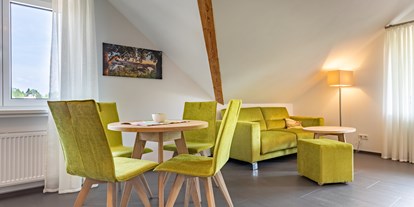 Familienhotel - Babybetreuung - Hessen - Appartment im Gästehaus Niggemanswiese - Familotel Ottonenhof - Die Ferienhofanlage im Sauerland