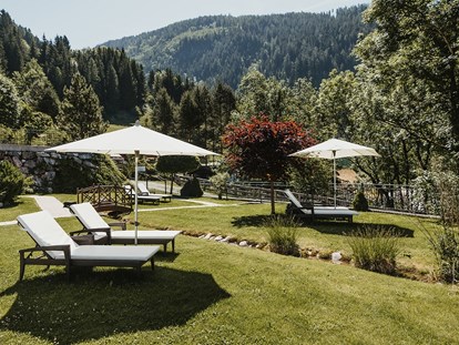 Familienhotel - Einzelzimmer mit Kinderbett - Gosau - Auszeit mit Panoramablick - Gut Berg Naturhotel