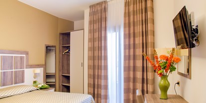 Familienhotel - Einzelzimmer mit Kinderbett - Italien - Doppelzimmer - SAN DOMENICO FAMILY HOTEL