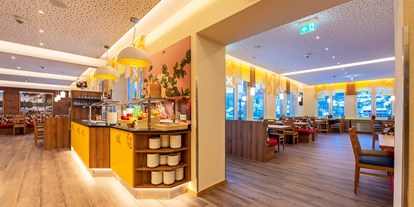Familienhotel - Suiten mit extra Kinderzimmer - Bayern - Restaurant - das All inklusive Paket überzeugt - Mein Krug