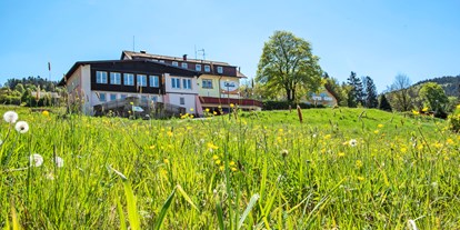 Familienhotel - Umgebungsschwerpunkt: Berg - Deutschland - Hotelansicht - Familienurlaub mit Genuss und Erlebnis - Mein Krug