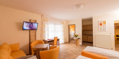 Familienhotel - Suiten mit extra Kinderzimmer - Bayern - Doppelzimmer Typ A - Familienhotel Friedrichshof