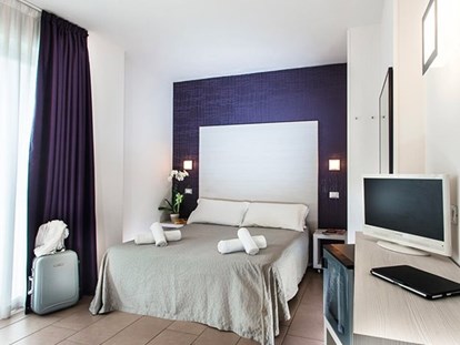 Familienhotel - Tennis - Rimini Viserbella - Modernes Doppelzimmer - Mokambo Shore Hotel
