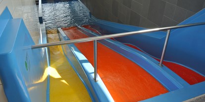 Familienhotel - Wasserrutsche - Eschlkam - 18 m Triple Slide Rutsche - Kinderhotel Simmerl
