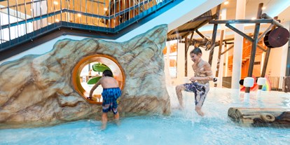 Familienhotel - Suiten mit extra Kinderzimmer - Bayern - Wasserspielpark - Familotel Schreinerhof
