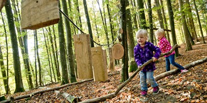 Familienhotel - Kinderbecken - Ostbayern - Kids im Abenteuerwald - Familotel Landhaus zur Ohe