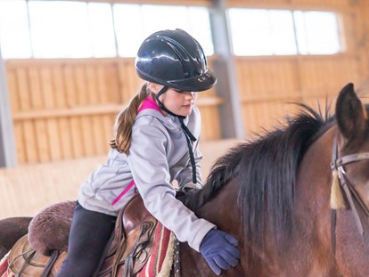 Familienhotel - Kinderbetreuung - Bei uns möchte man Pferd sein - Familotel Landhaus zur Ohe