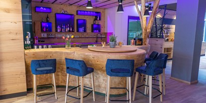 Familienhotel - ausschließlich Familien im Hotel - Die neue StammBar - Zeit für coole Drinks - Familotel Landhaus zur Ohe