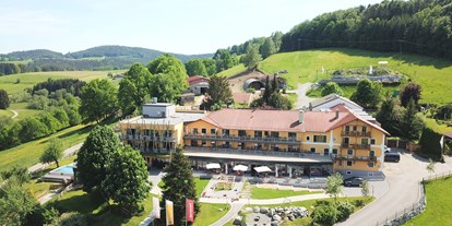 Familienhotel - Kinderbecken - Ostbayern - Familotel Landhaus zur Ohe