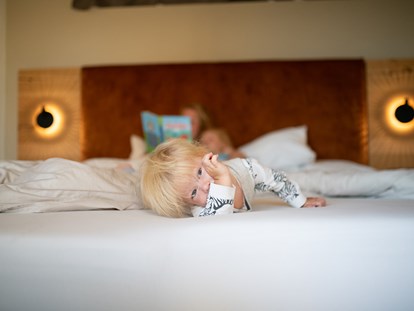Familienhotel - ausschließlich Familien im Hotel - Bayern - Gemütliche Betten  - Familotel Landhaus zur Ohe
