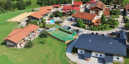 Familienhotel - Suiten mit extra Kinderzimmer - Bayern - Hotelanlage  - Familotel Spa & Familien-Resort Krone