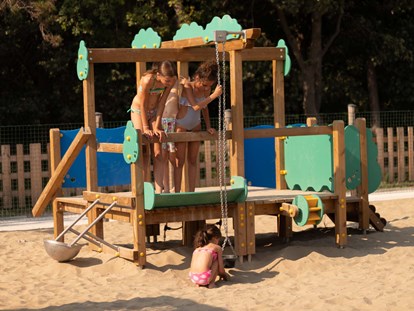 Familienhotel - Kinderbetreuung in Altersgruppen - Italien - Lino delle Fate Eco Village Resort