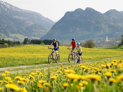 Familienhotel - ausschließlich Familien im Hotel - Fahrradtour - Familotel Bavaria Pfronten