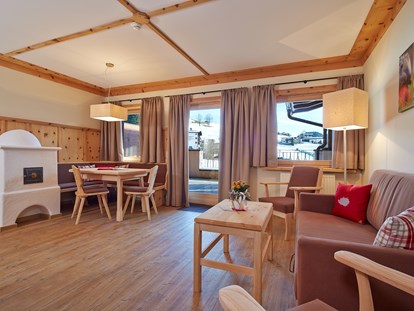 Familienhotel - Pools: Innenpool - Zell am See - Appartement "Murmeltier" - Das Hopfgarten Familotel Tirol