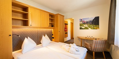 Familienhotel - Umgebungsschwerpunkt: Berg - Unsere gemütlichen und hochwertig eingerichteten Zimmer.  - Familienhotel Oberkarteis