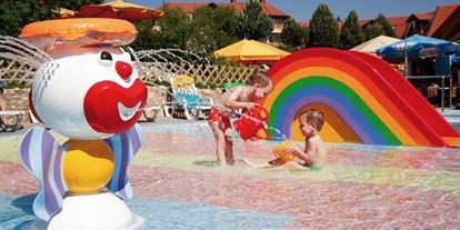 Familienhotel - Suiten mit extra Kinderzimmer - Ungarn - Babyplantschbecken - Kolping Hotel Spa & Family Resort