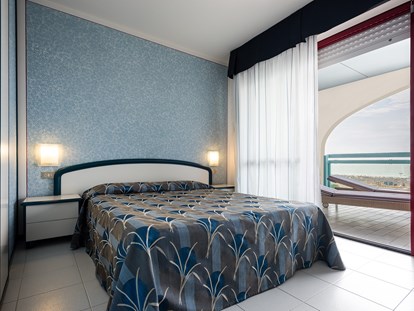 Familienhotel - Einzelzimmer mit Kinderbett - Eraclea Mare - Imperial Aparthotel