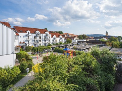 Familienhotel - Garten - Bayern - Außenansicht - sonnenhotel BAYERISCHER HOF