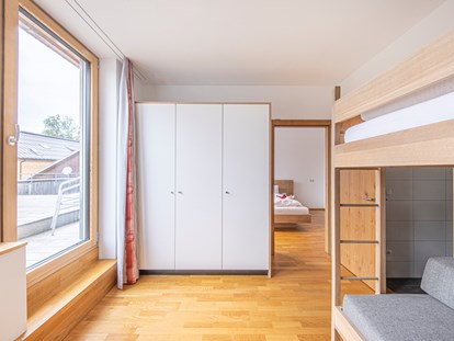 Familienhotel - Suiten mit extra Kinderzimmer - Mittelberg (Mittelberg) - Familienhotel & Gasthof Adler Lingenau