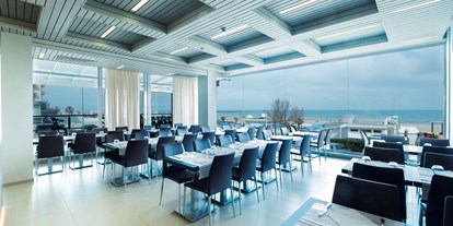 Familienhotel - Pesaro Urbino - Reataurant mit Panoramablick - Hotel Adlon