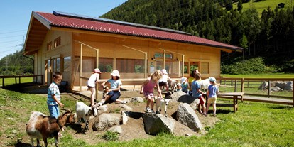 Familienhotel - Umgebungsschwerpunkt: Berg - Der Streichelzoo Klaras Arche - Kinderhotel Felben