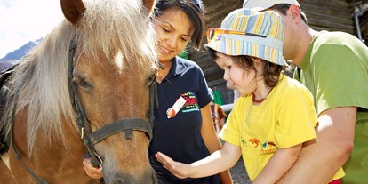 Familienhotel - Ausritte mit Pferden - Salzburg - Täglich Ponyreiten für alle Kinder - Kinderhotel Felben