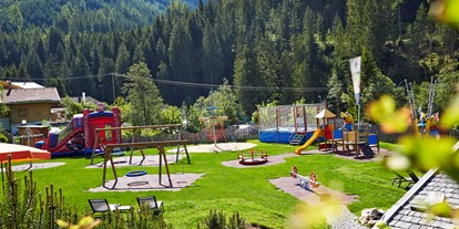 Familienhotel - Garten - Zillertal - Langeweile ist adé - Almhof Family Resort & SPA