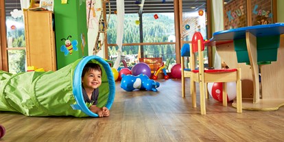 Familienhotel - Kinderbetreuung - Tiroler Unterland - Ein Spielraum wird zum Traum - Almhof Family Resort & SPA