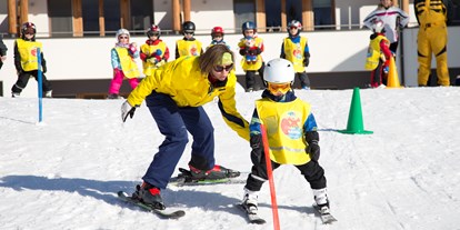 Familienhotel - Schwimmkurse im Hotel - Kärnten - Ramsi Skischule - Familienresort & Kinderhotel Ramsi