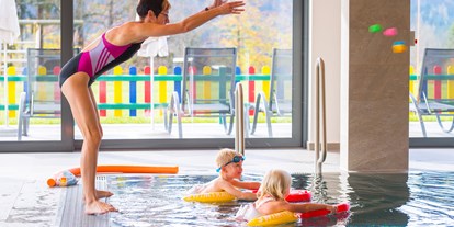 Familienhotel - Schwimmkurse im Hotel - Kärnten - Ramsi Schwimmschule - Familienresort & Kinderhotel Ramsi
