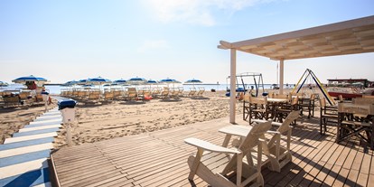 Familienhotel - Umgebungsschwerpunkt: Strand - Emilia Romagna - Direkt am Strand - Hotel Roxy & Beach