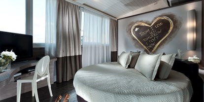 Familienhotel - Sauna - Lido di Classe - Zimmer mit einem runden Bett - Hotel Lungomare
