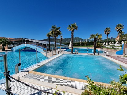 Familienhotel - Pools: Innenpool - Laigueglia - Loano 2 Village - Hotel & Residence