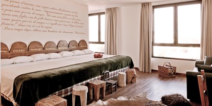 Familienhotel - Suiten mit extra Kinderzimmer - Pesaro - Die Suite der Sieben Zwarfs - Das Hotel des Bären Bo