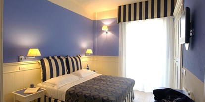 Familienhotel - Kinderbecken - Pesaro - Zimmer mit Doppelbett - Hotel Sport & Residenza
