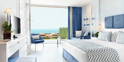 Familienhotel - Pools: Infinity Pool - Elia Beach - Junior Suite - Ikos Resort Oceania