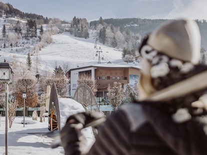 Familienhotel - Skikurs direkt beim Hotel - Ramsau (Bad Goisern am Hallstättersee) - Skiurlaub direkt an der Piste - Verwöhnhotel Berghof