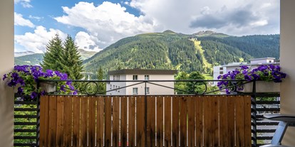 Familienhotel - Umgebungsschwerpunkt: Berg - Graubünden - Aussicht - Hotel Strela