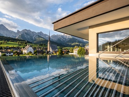 Familienhotel - Pools: Außenpool beheizt - Österreich - die HOCHKÖNIGIN Mountain Resort