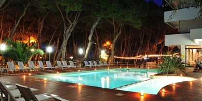 Familienhotel - Kinderbetreuung in Altersgruppen - Italien - Schwimmbad - Hotel Baltic