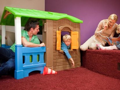 Familienhotel - Einzelzimmer mit Kinderbett - Sauerland - Kids Club - Göbel's Landhotel