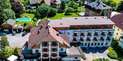 Familienhotel - Einzelzimmer mit Kinderbett - Keutschach - Familienhotel Burgstallerhof