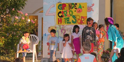 Familienhotel - Kinderbetreuung in Altersgruppen - Zadina di Cesenatico - Kinderanimation - Hotel Valverde & Residenza