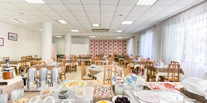 Familienhotel - Kinderbetreuung in Altersgruppen - Lido di Classe - Speisesaal - Hotel Marè - Valentini Family Village